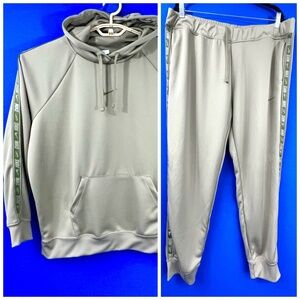 |•NIKE•| Two Piece Sweatsuit Sweatshirt Sweatpants Warm Up Set Size XL